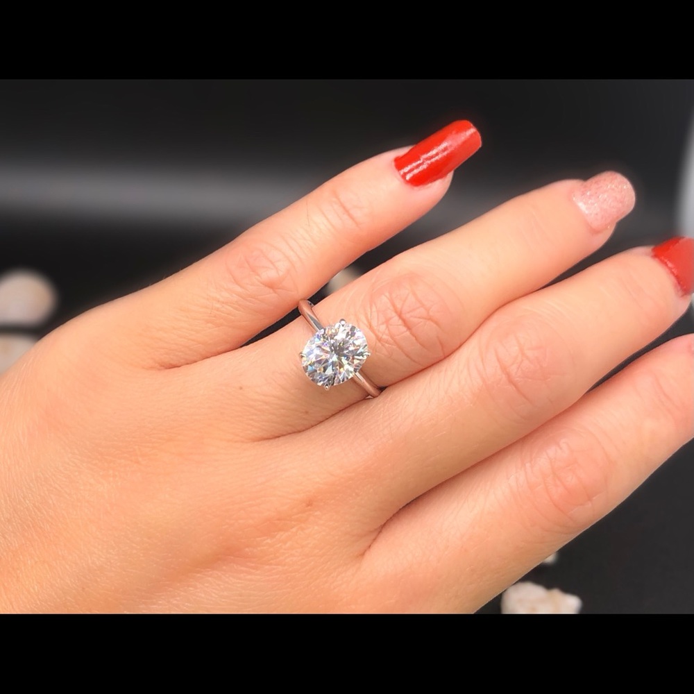 14k moissanite ring with Certificate